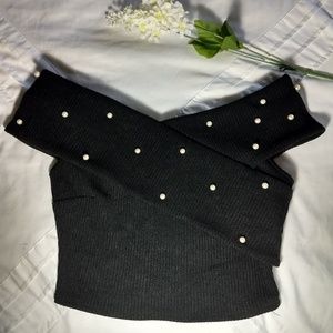 Black cropped top, off the shoulder